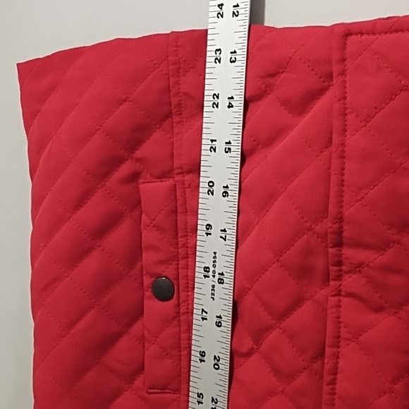 Christopher & Banks Red Quilted Lightweight Vest Medium Snap Closure - Picture 4 of 8